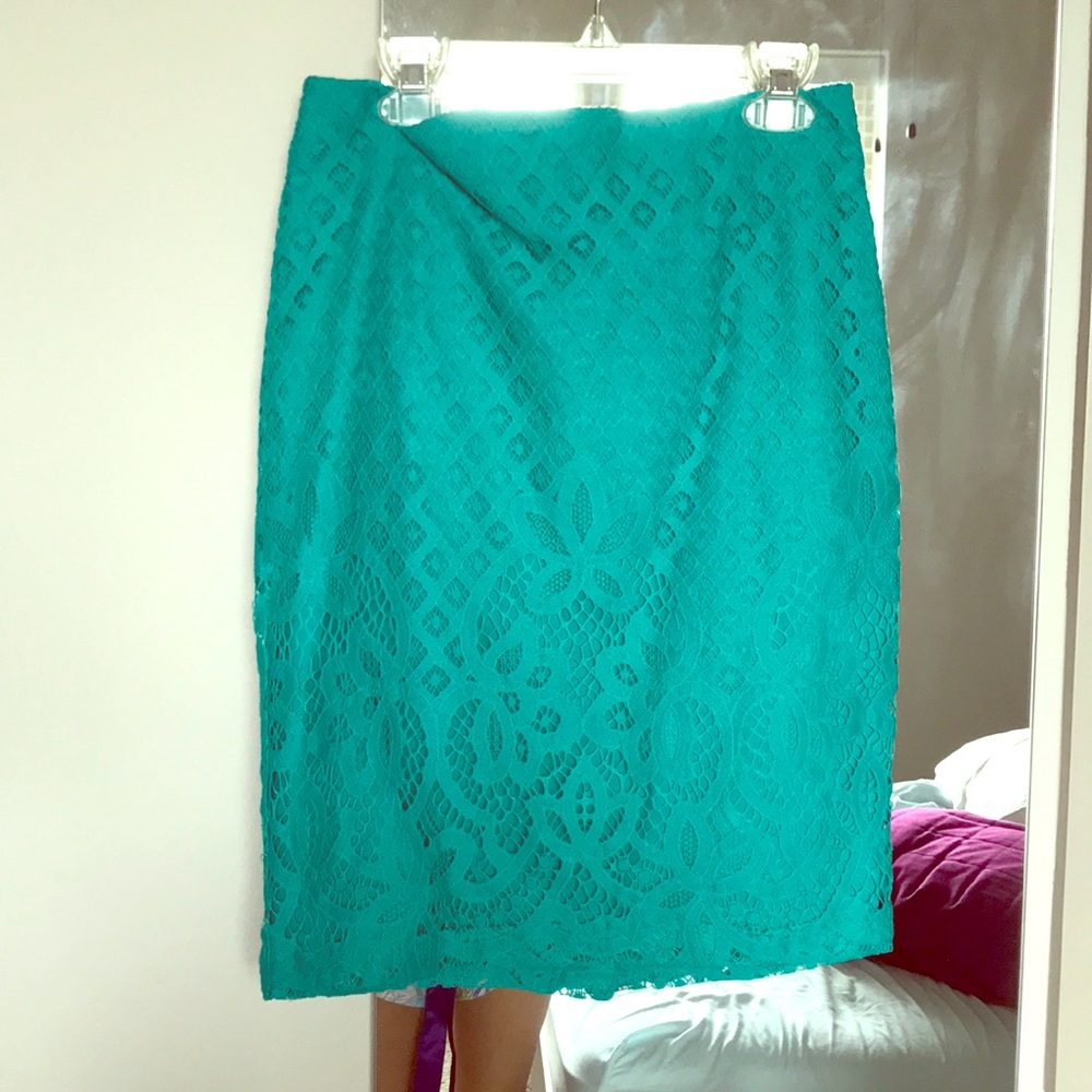 Loft lace skirt